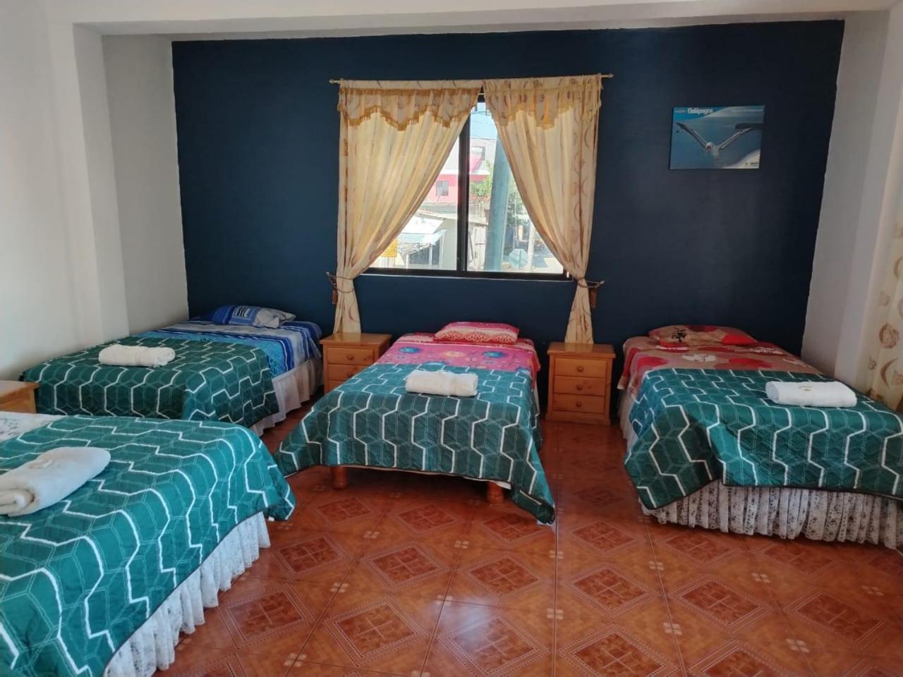 Casa De Celeste Puerto Baquerizo Moreno Esterno foto